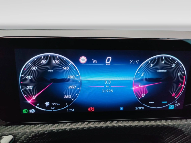 19 - Mercedes-Benz Classe A 180 Advanced auto