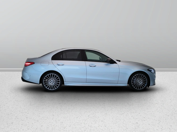 7 - Mercedes-Benz Classe C 220 d mhev AMG Line Premium Plus 197cv auto