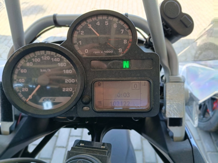 6 - BMW Motorrad GS R 1200 GS