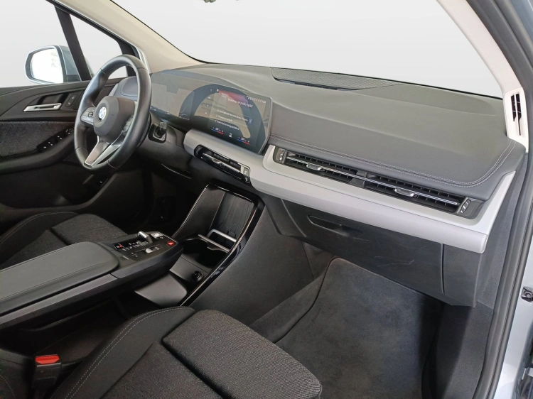 10 - BMW Serie 2 218i Active Tourer auto