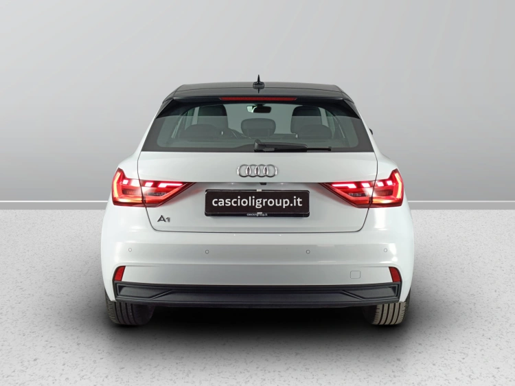 5 - Audi A1 A1 Sportback 25 1.0 tfsi