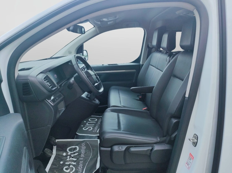 12 - Toyota Professional Proace Verso 2024 Proace Verso 2.0d 144cv S&S L2 Lounge D 9p.ti
