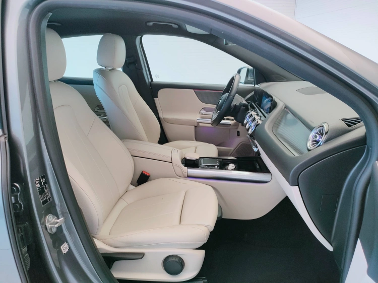 17 - Mercedes-Benz GLA 220 d Sport Plus 4matic auto