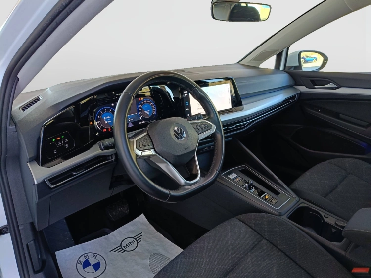 7 - Volkswagen Golf Golf 1.5 tgi Life 130cv dsg