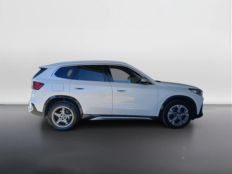 3 - BMW X1 X1 sdrive18d X-Line Edition Essence auto