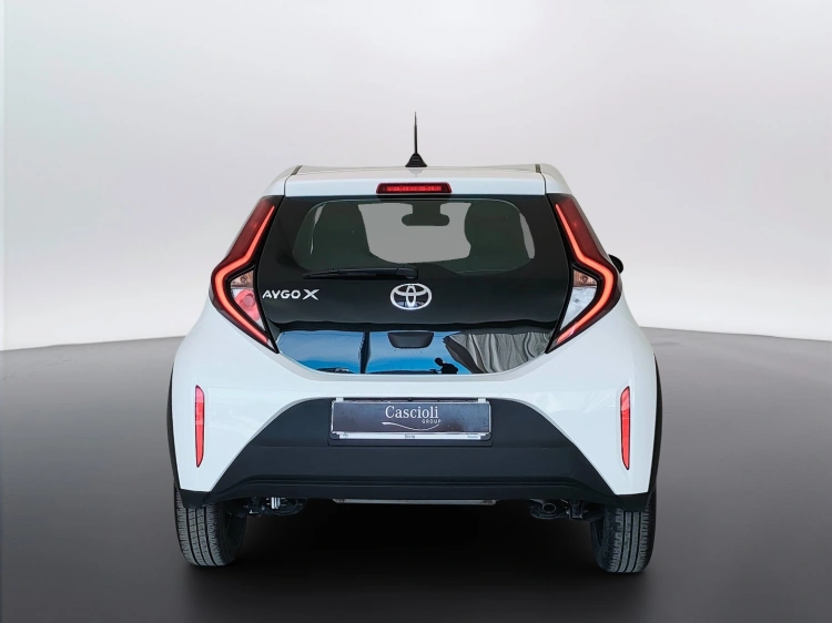 6 - Toyota Aygo X Aygo X 1.0 Active 72cv