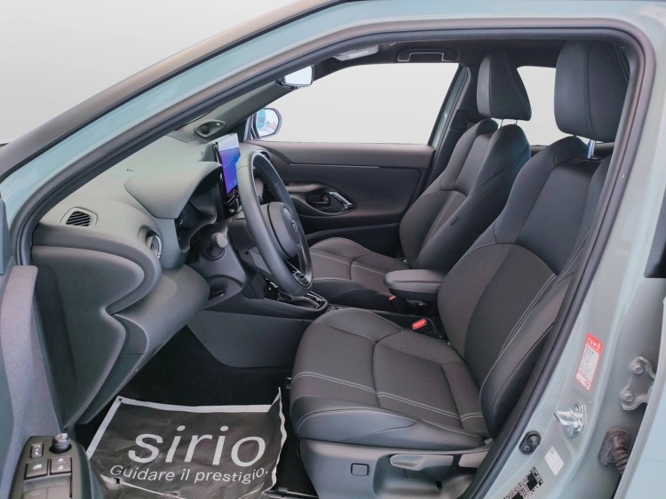 18 - Toyota Yaris Cross Yaris Cross 1.5h Premiere awd-i 130cv e-cvt
