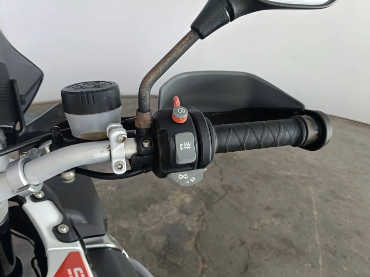 8 - BMW Motorrad GS R 1200 GS