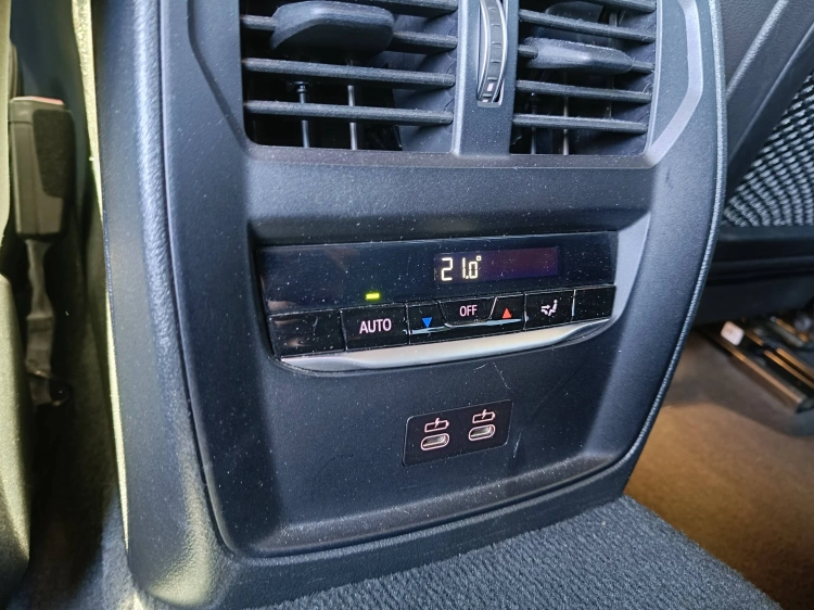 14 - BMW Serie 3 320d Touring mhev 48V xdrive Msport auto