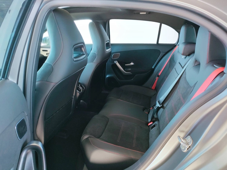 12 - Mercedes AMG Classe A Mercedes-AMG A 45S 4MATIC+