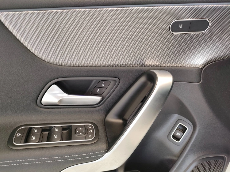 13 - Mercedes-Benz CLA Shooting Brake 200 d Progressive Advanced auto