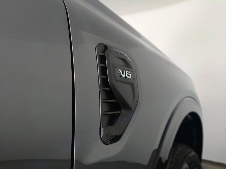 18 - Ford Ranger Ranger 3.0 ecoblue doppia cabina Platinum awd 240cv auto