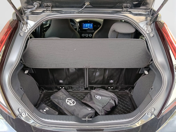 15 - Toyota Aygo X Aygo X 1.0 Active 72cv