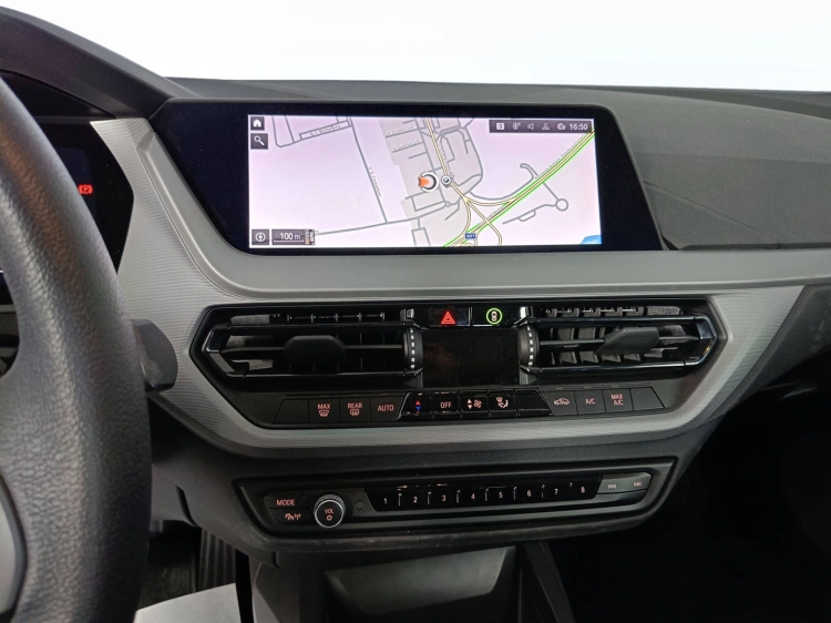 14 - BMW Serie 1 118d Business Advantage auto
