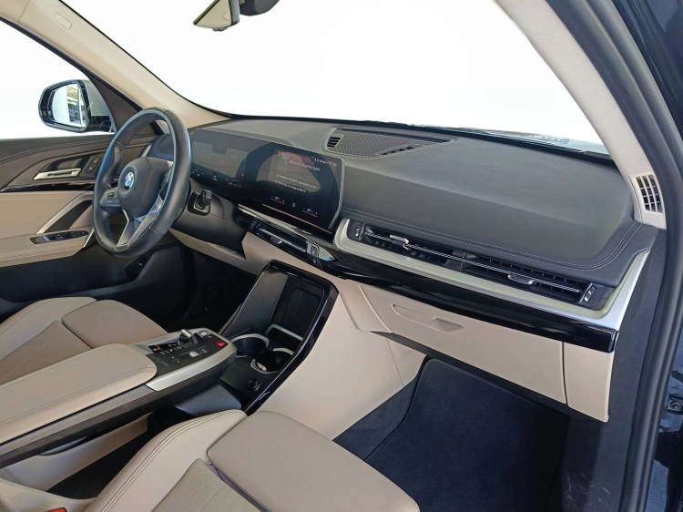 10 - BMW X1 X1 sdrive18i X-Line auto