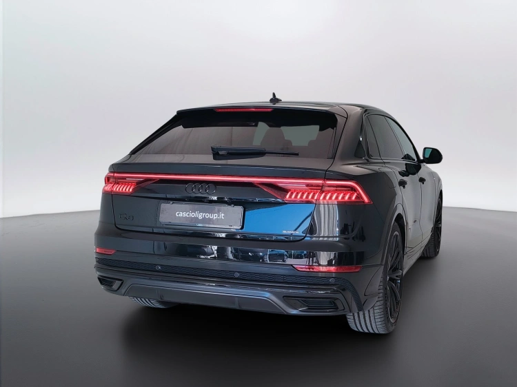 5 - Audi Q8 Q8 45 3.0 tdi mhev Sport quattro tiptronic