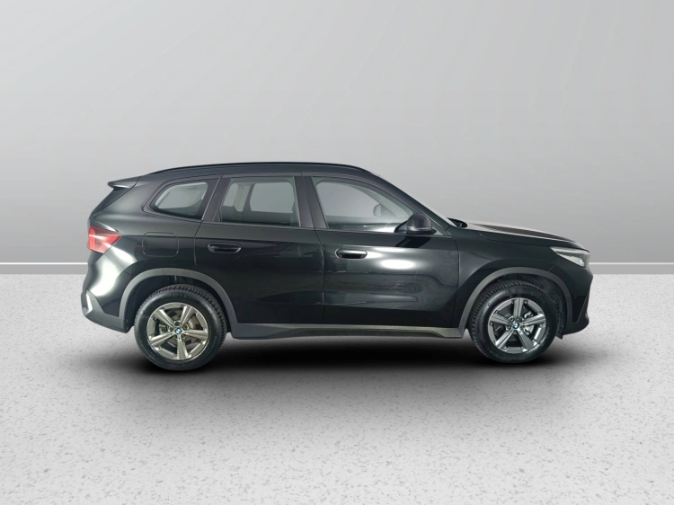 3 - BMW X1 X1 xdrive20d mhev 48V auto