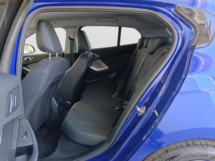 9 - BMW Serie 1 118d MSport Design auto