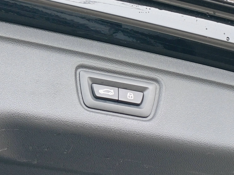 15 - BMW Serie 3 320d Touring mhev 48V Msport xdrive auto