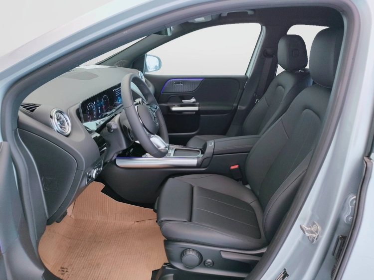 17 - Mercedes-Benz Classe B 180 d Street Edition auto