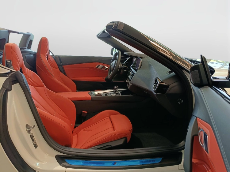 10 - BMW Z4 BMW Z4 sDrive20i