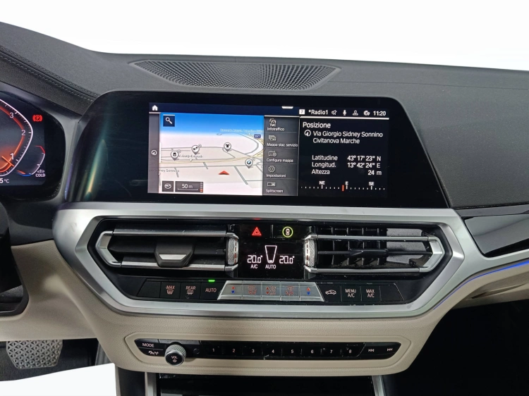 13 - BMW Serie 3 320d Touring xdrive Luxury auto