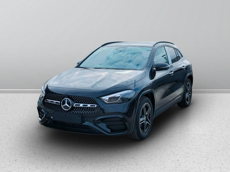 1 - Mercedes-Benz GLA 200 d automatic