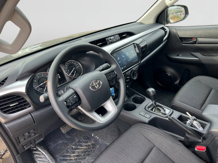 15 - Toyota Professional Hilux HILUX 2.4D A DC 4WD CMF MY24