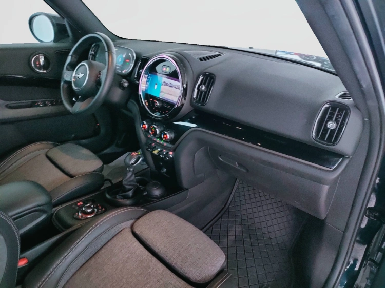 12 - MINI Countryman Mini Countryman 1.5 Cooper SE Essential all4 auto