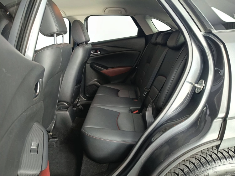 9 - Mazda CX CX-3 1.5d Exceed 2wd 105cv