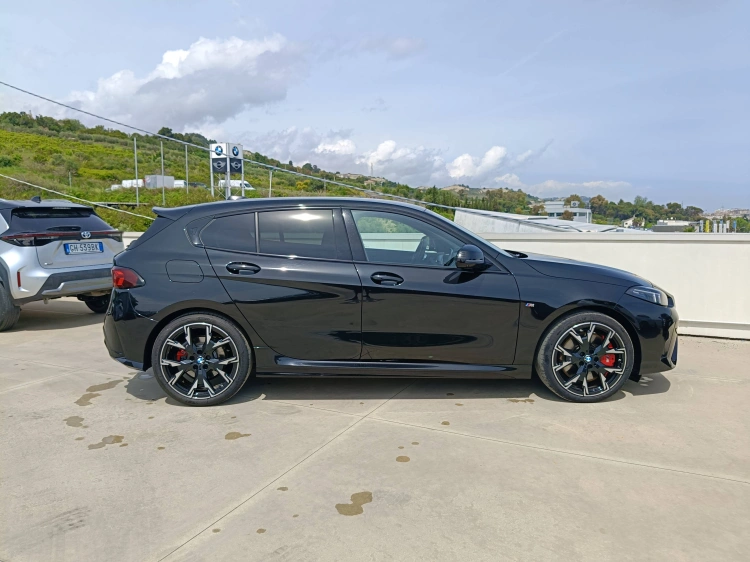 6 - BMW Serie 1 118d MSport Pro auto