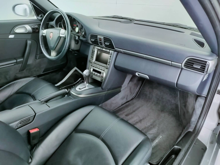 9 - Porsche 911 911 Cabrio 3.6 Carrera