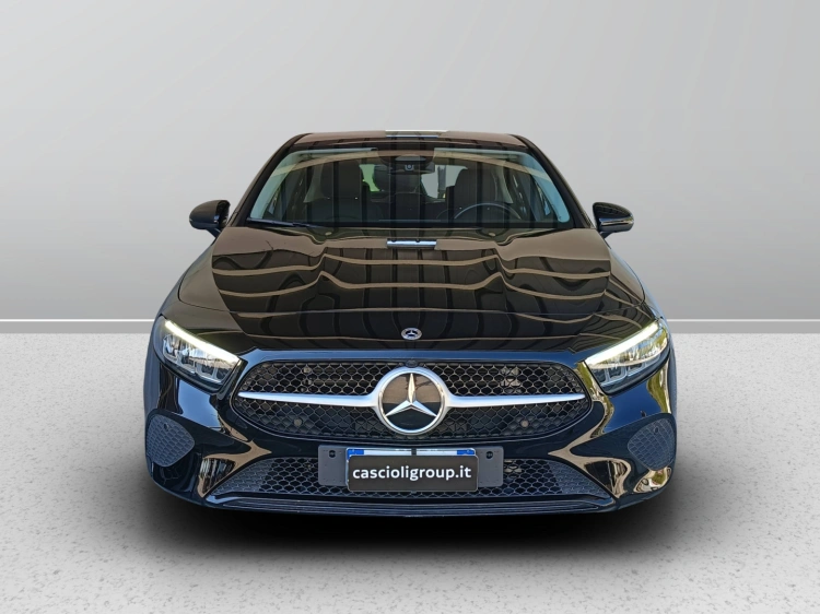 2 - Mercedes-Benz Classe A 180 d Advanced auto