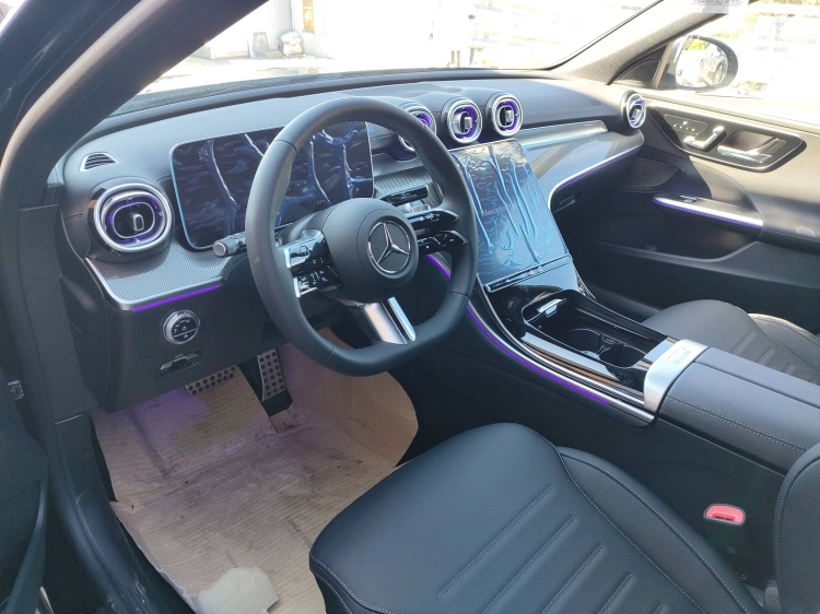 8 - Mercedes-Benz Classe C 220 d Estate
