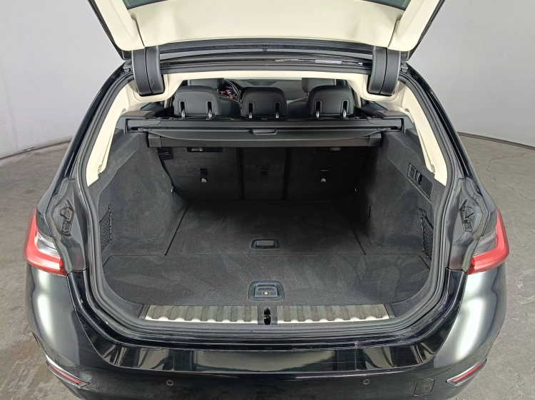 14 - BMW Serie 3 316d Touring mhev 48V auto