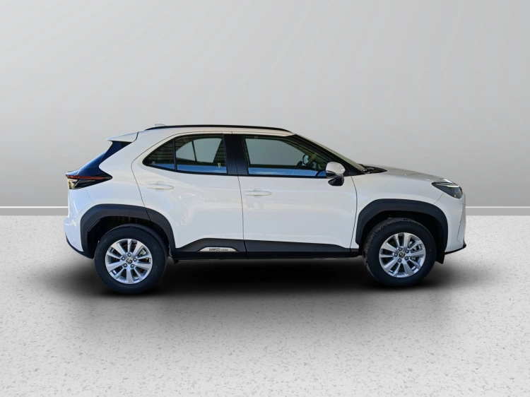 3 - Toyota Yaris Cross Yaris Cross 1.5h Active fwd 115cv e-cvt