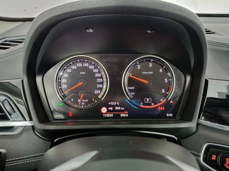 12 - BMW X1 X1 sdrive18d xLine Plus auto