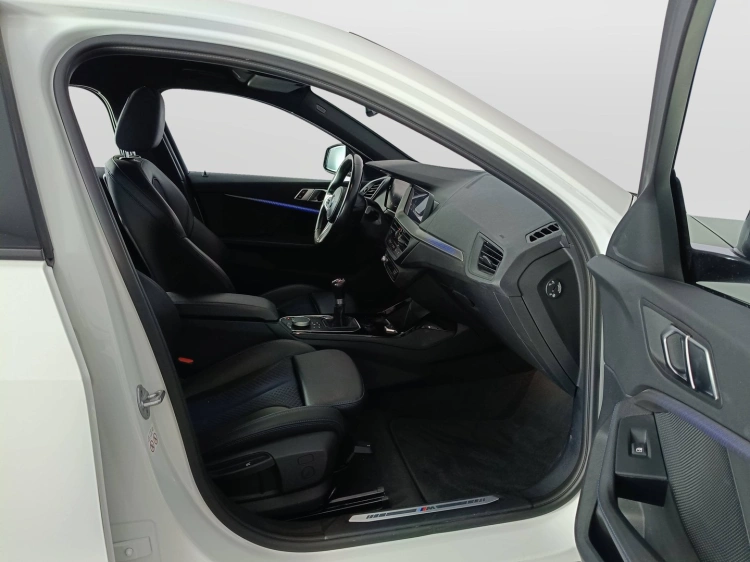 10 - BMW Serie 1 116 D M SPORT