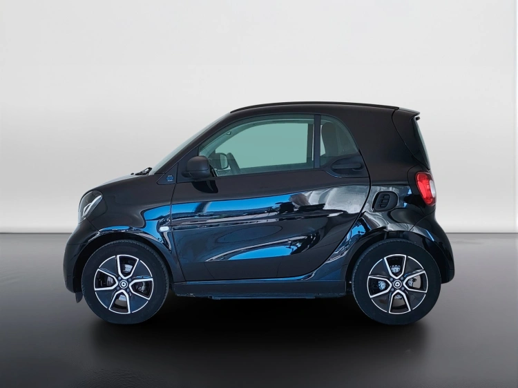 8 - smart fortwo Fortwo eq Passion 22kW