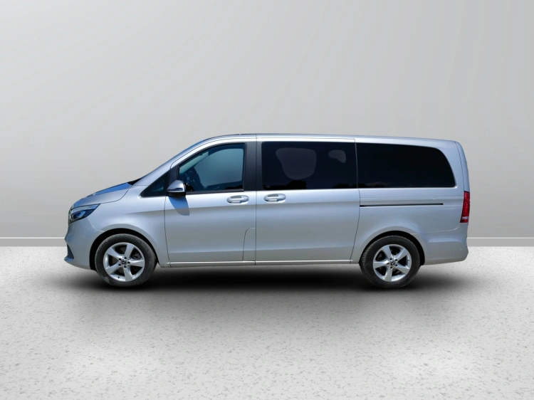 3 - Mercedes-Benz Classe V Long 220 d Executive 4matic auto