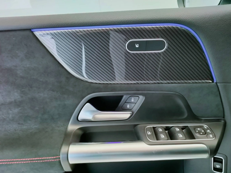 18 - Mercedes-Benz Classe B 180 d AMG Line Advanced Plus auto