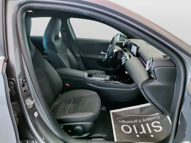13 - Mercedes-Benz Classe A 250 e phev AMG Line Advanced Plus Digital Edition auto
