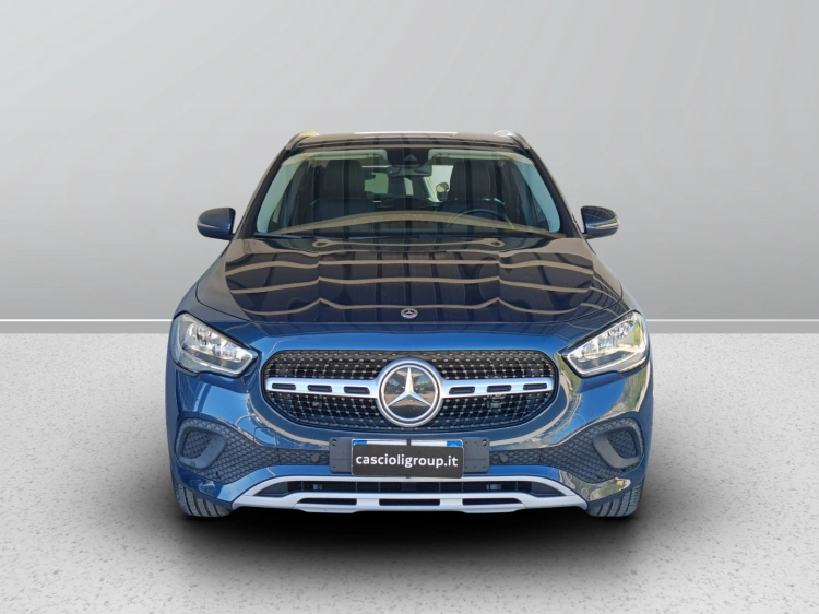 2 - Mercedes-Benz GLA 180 d Sport Plus auto