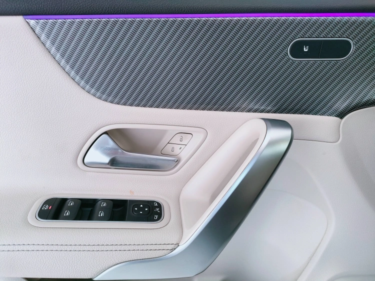 13 - Mercedes-Benz Classe A 180 d Progressive Advanced Plus auto