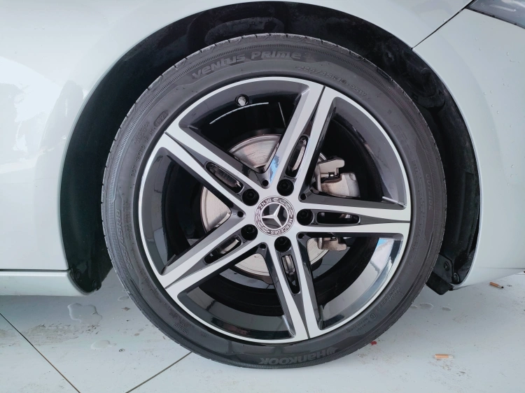 8 - Mercedes-Benz Classe A 180 d Sport auto