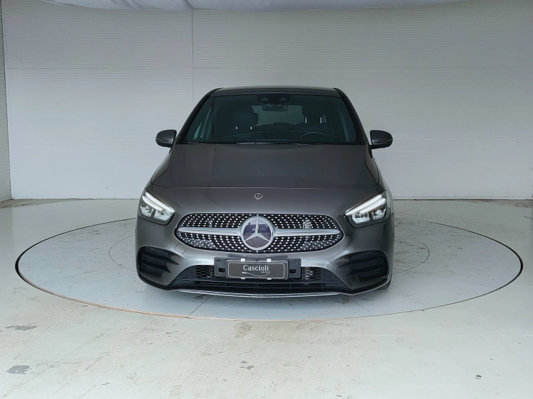 2 - Mercedes-Benz Classe B 180 Premium auto