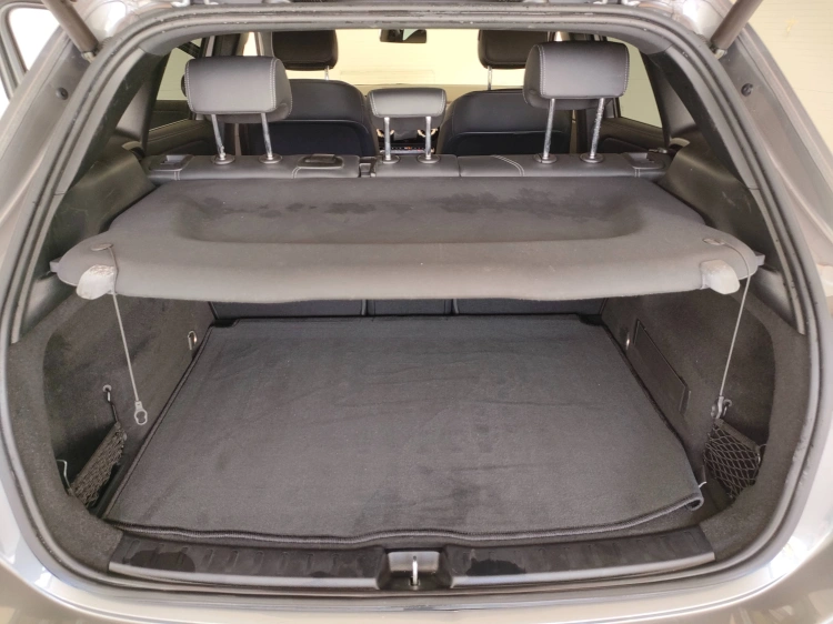 5 - Mercedes-Benz GLA 200 d Sport Plus auto