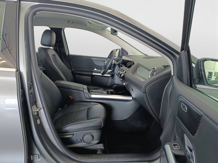 11 - Mercedes-Benz Classe B 180 Progressive Advanced Plus auto