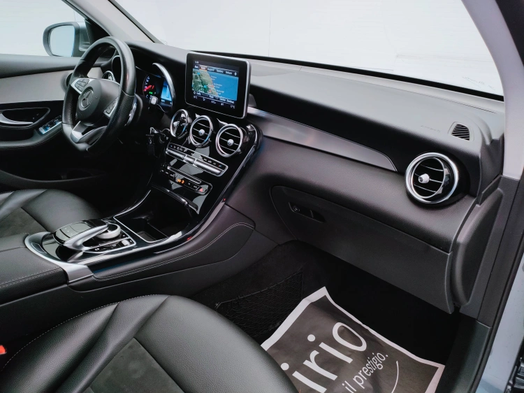 11 - Mercedes-Benz GLC 250 d Premium 4matic auto