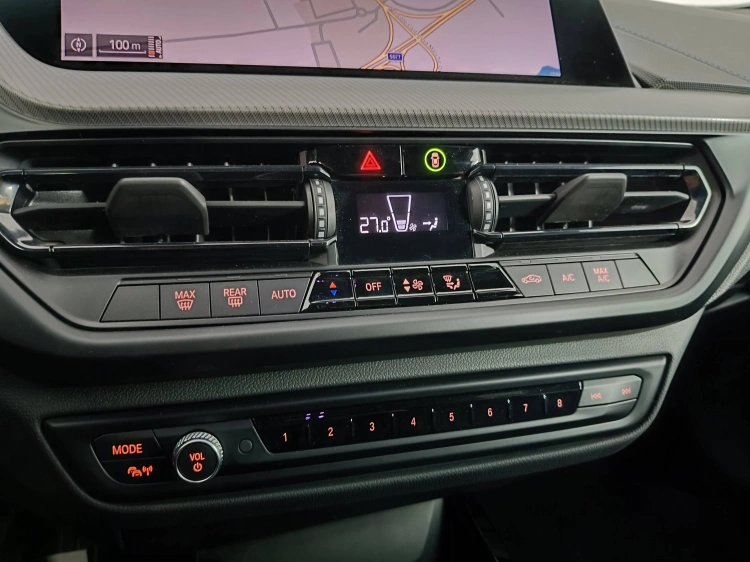 15 - BMW Serie 1 118d Msport auto